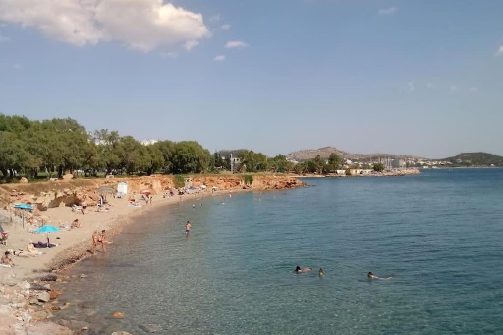 Lovely 1-Bedroom 2 Minutes From Beach أثينا المظهر الخارجي الصورة